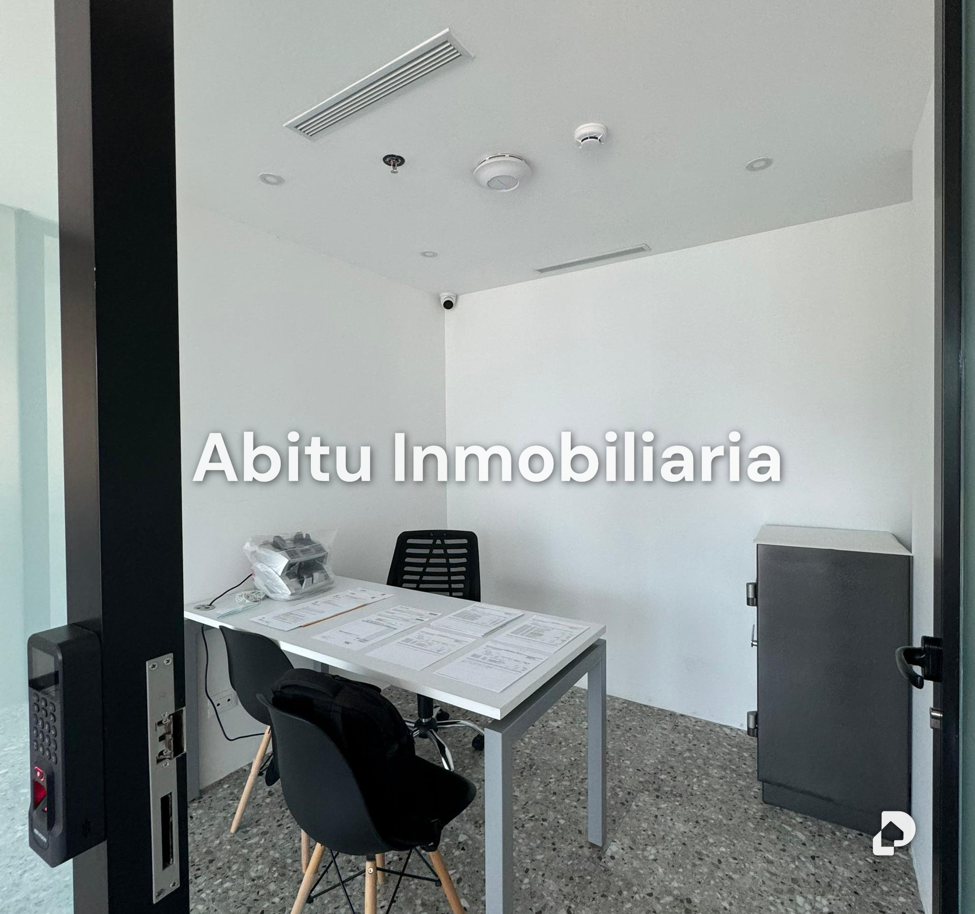 Oficina en Las Mercedes, Caracas – 11