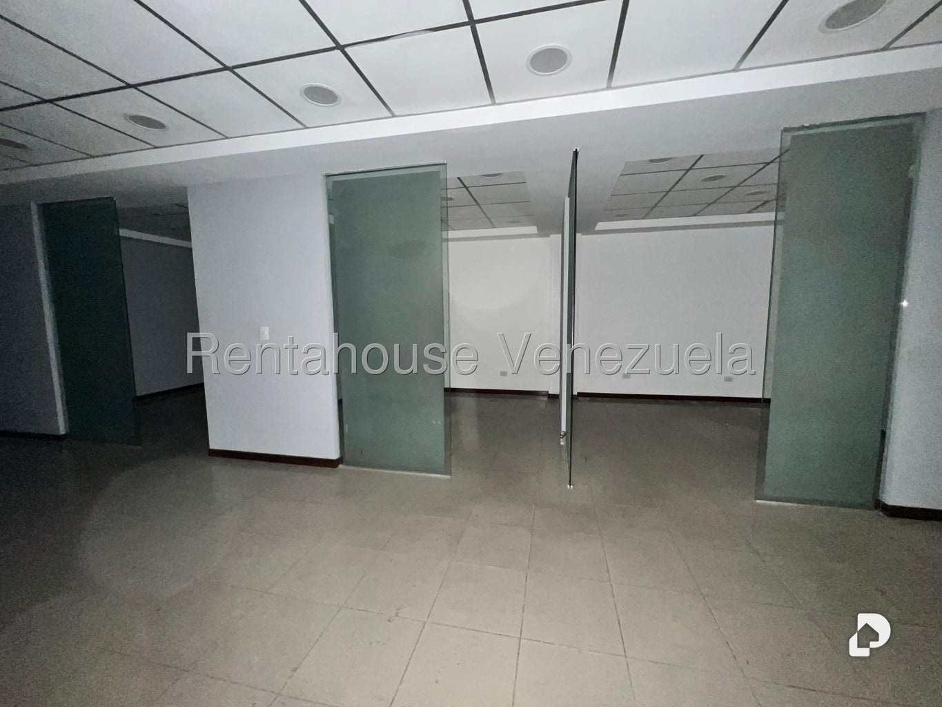 Local comercial en La California Norte, Caracas – 10