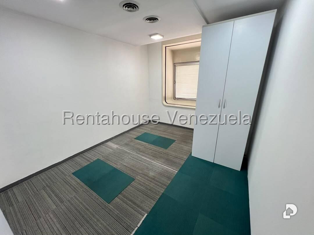Oficina en El Recreo, Caracas – 10