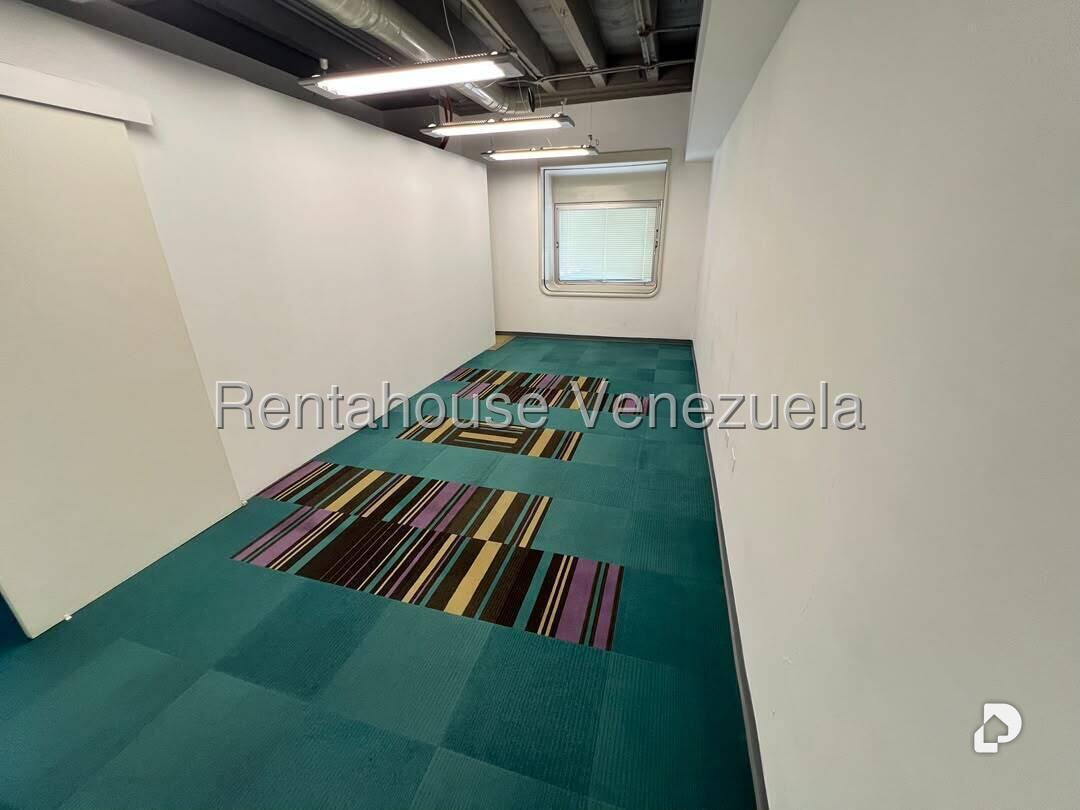 Oficina en El Recreo, Caracas – 8