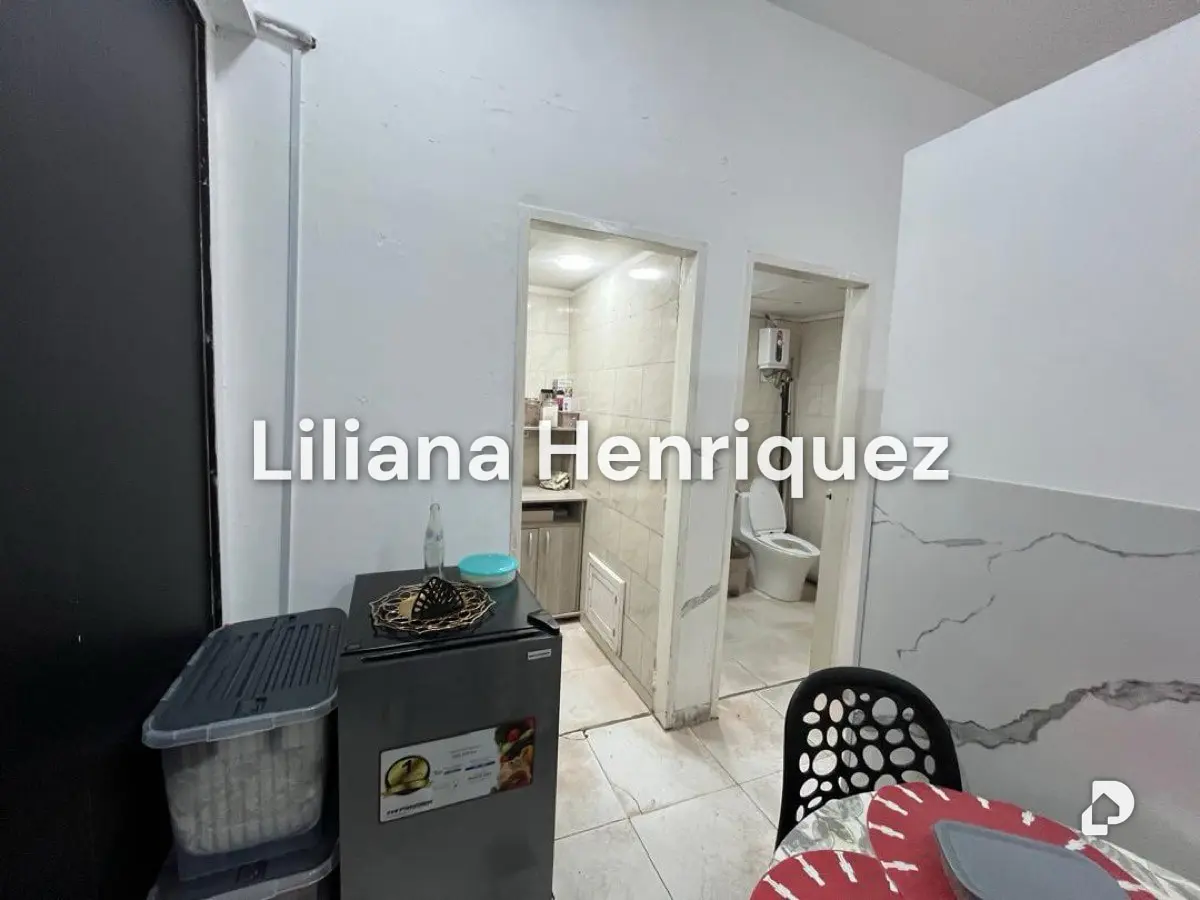 Local comercial en Parroquia Urbana San José, Valencia – 4