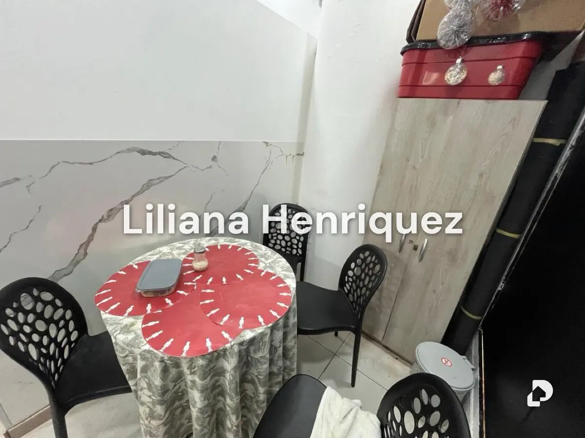 Local comercial en Parroquia Urbana San José, Valencia – 5