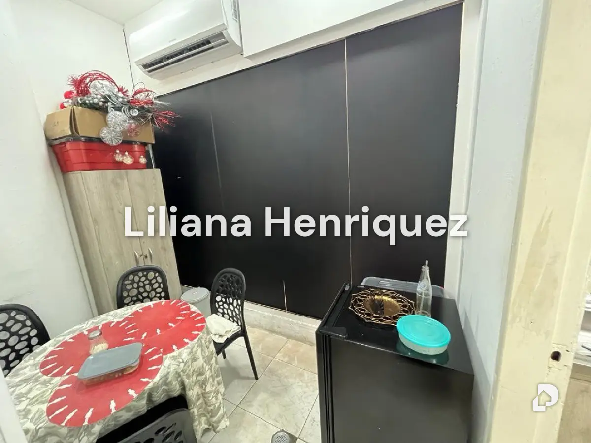 Local comercial en Parroquia Urbana San José, Valencia – 6