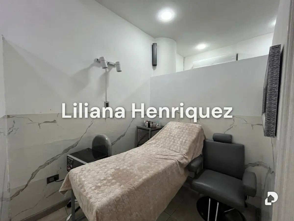 Local comercial en Parroquia Urbana San José, Valencia – 7