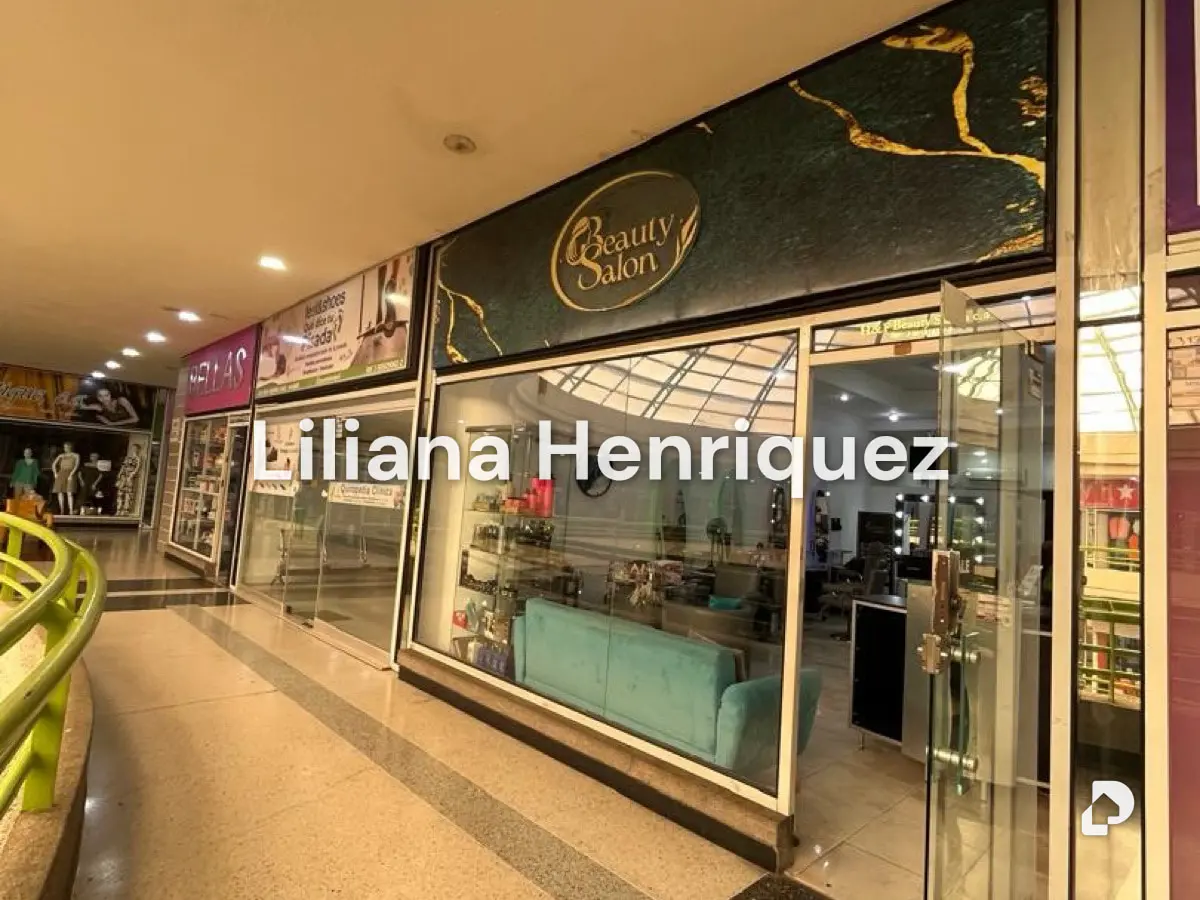 Local comercial en Parroquia Urbana San José, Valencia – 1