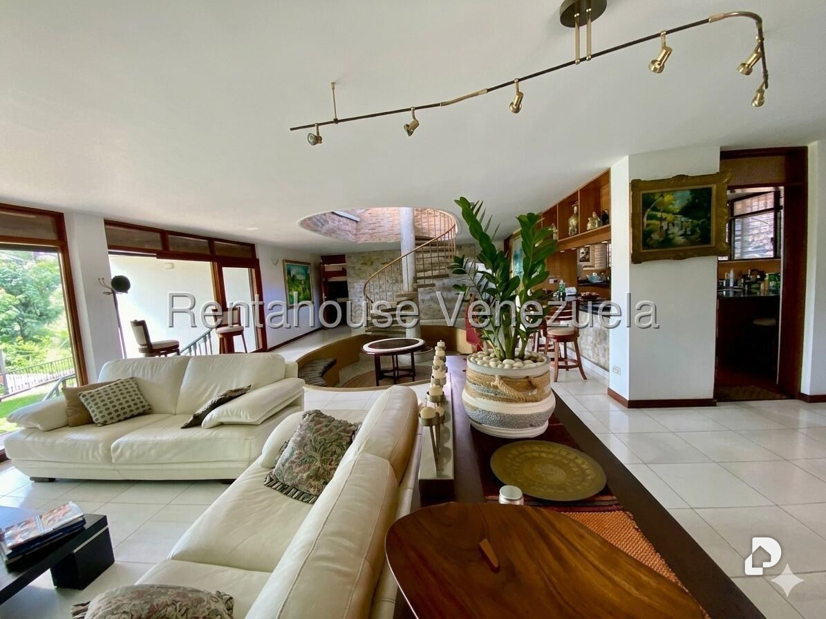 Casa en Lomas De La Trinidad, Caracas – 3