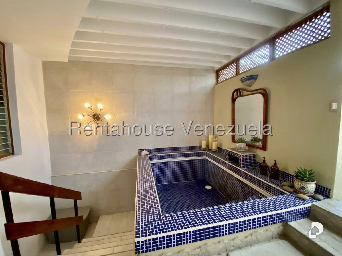 Casa en Lomas De La Trinidad, Caracas – 22