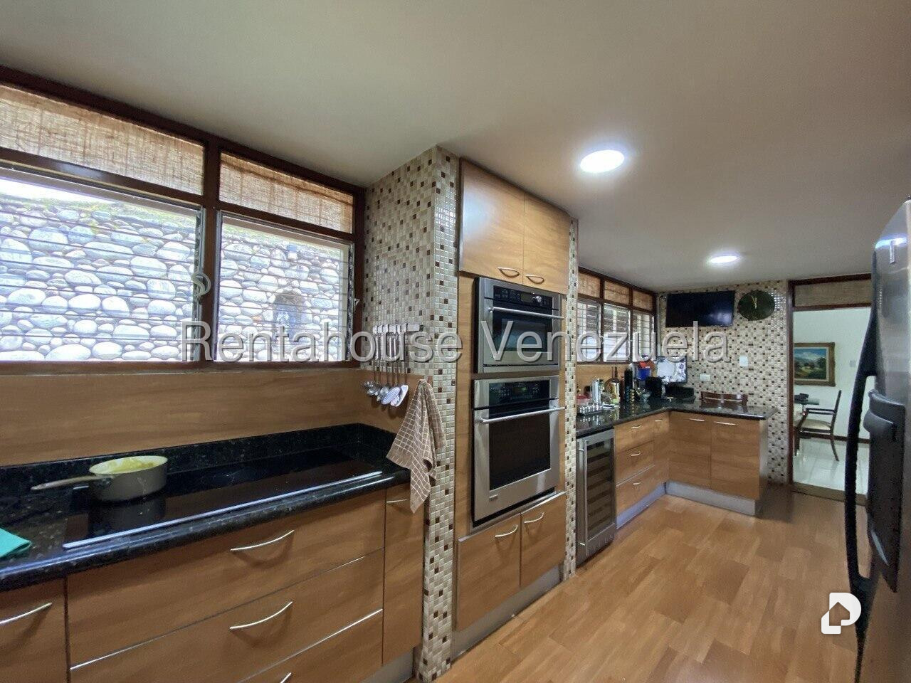 Casa en Lomas De La Trinidad, Caracas – 14