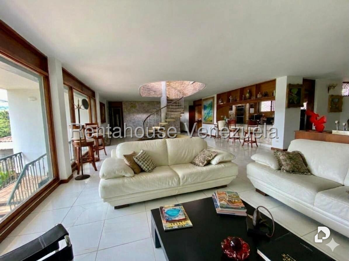 Casa en Lomas De La Trinidad, Caracas – 4