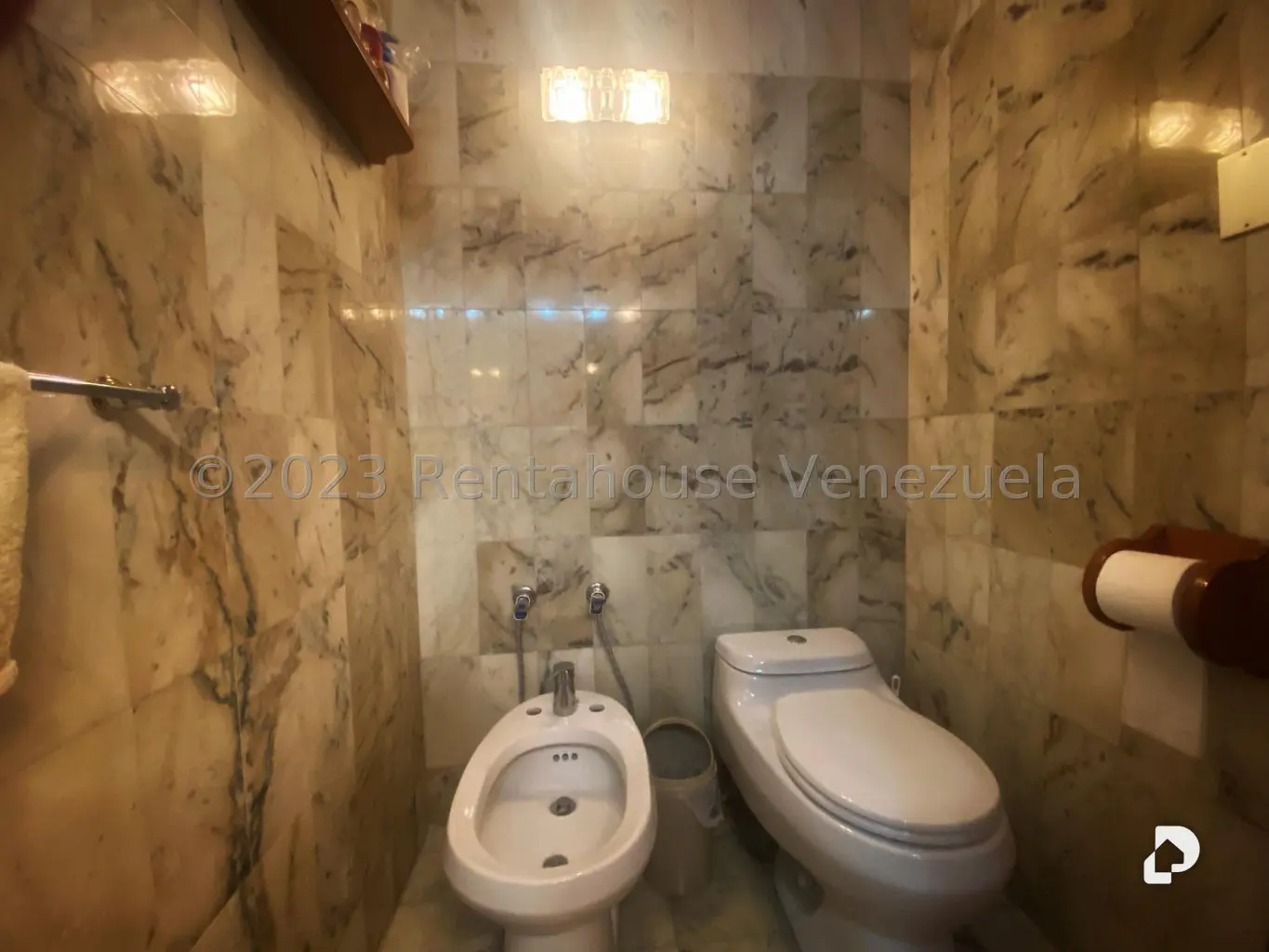Casa en Miranda, Caracas – 26