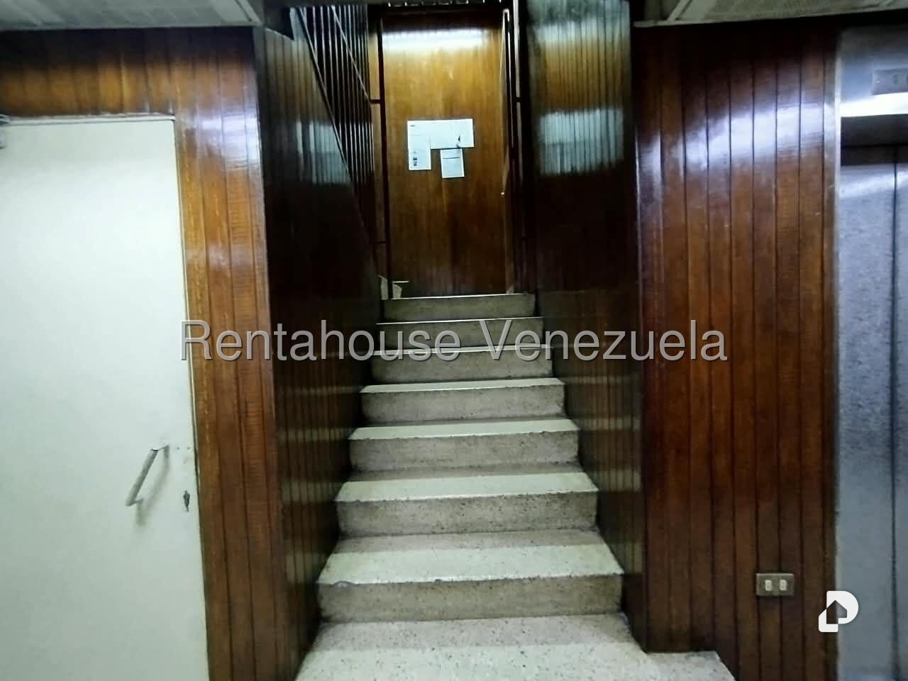 Oficina en Chacao, Caracas – 18