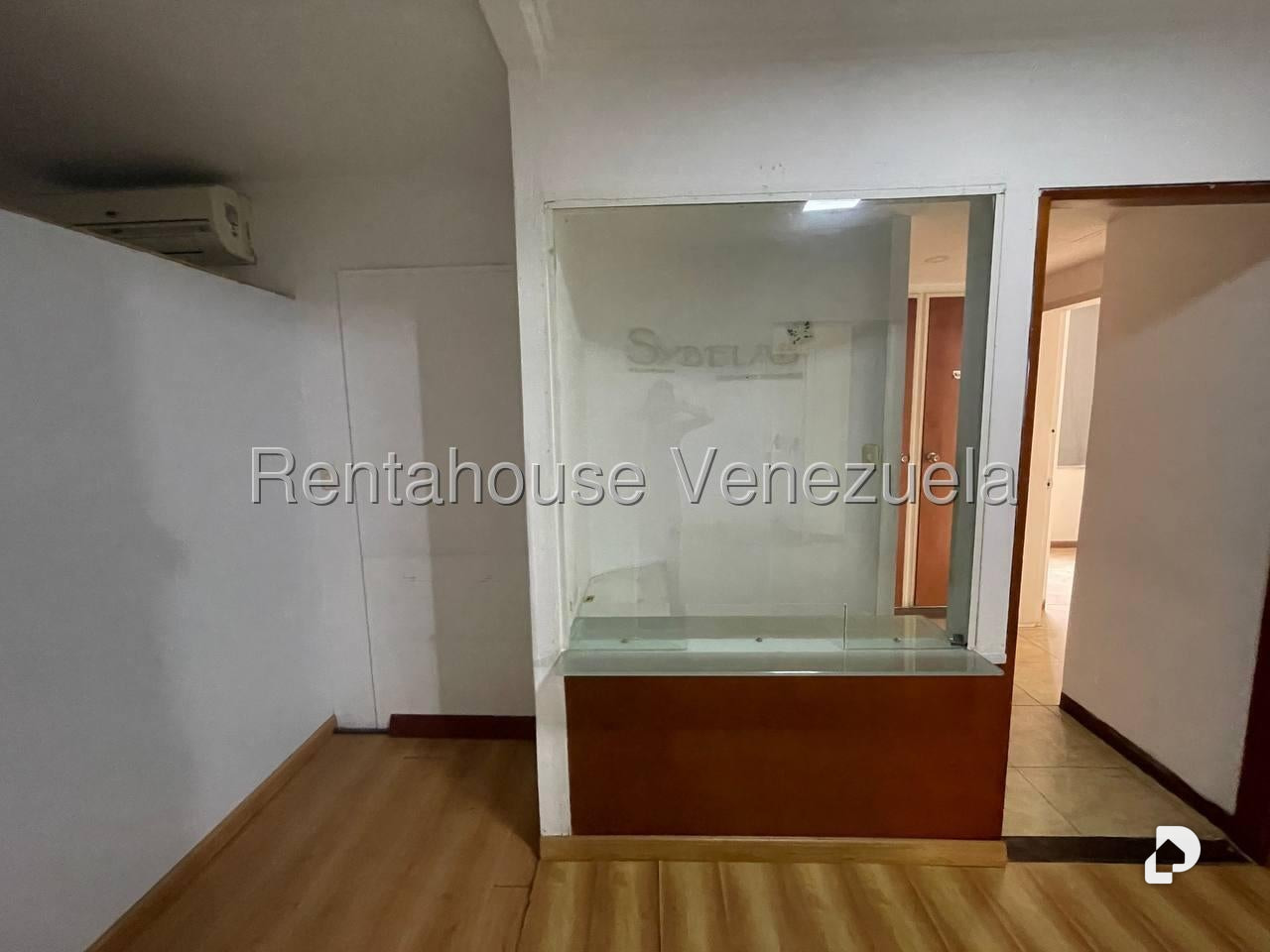 Oficina en El Rosal, Caracas – 9