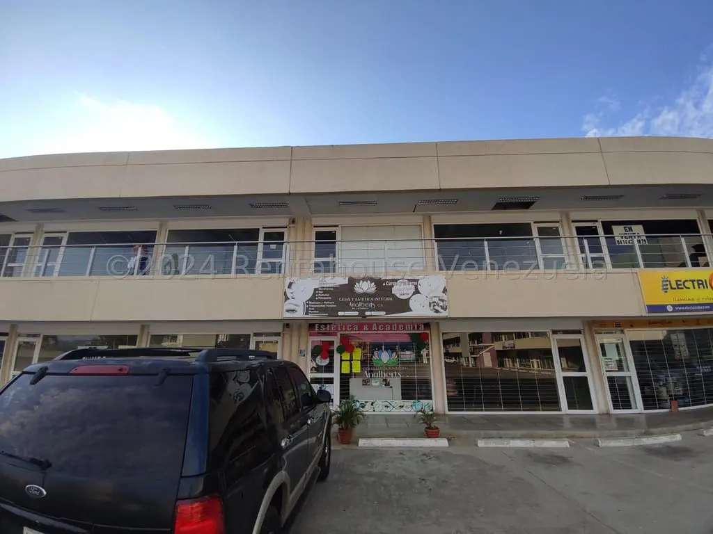 Local comercial en Paraparal, Los Guayos - 1