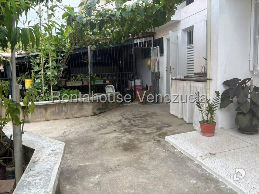 Casa en La Boyera, Caracas – 10