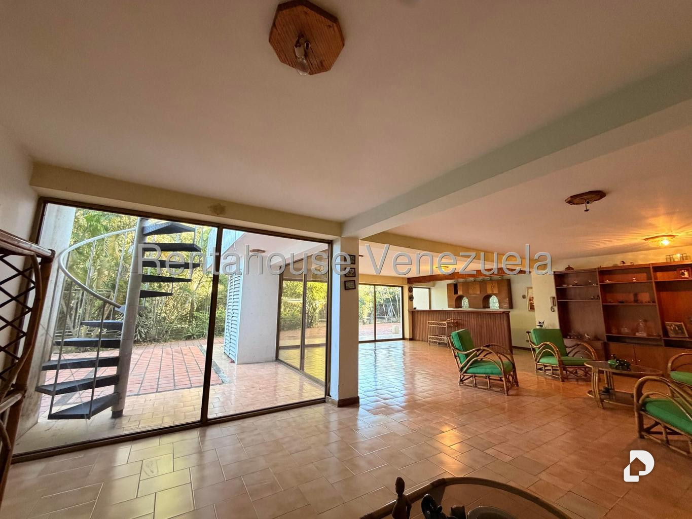 House in Colinas del Tamanaco, Caracas – 13