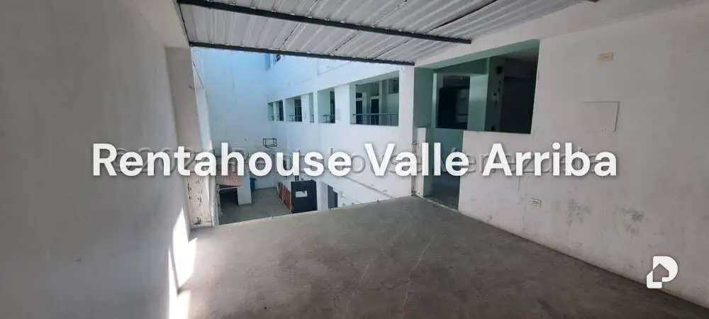 Local comercial en Catia, Caracas – 30