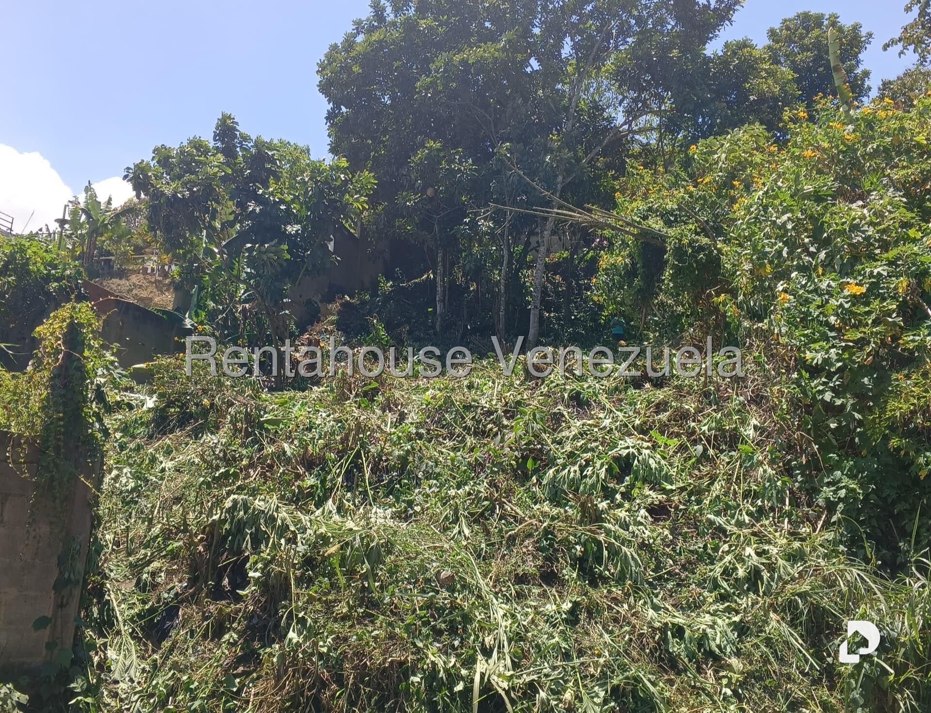Terreno en Hoyo de la Puerta, Caracas – 7