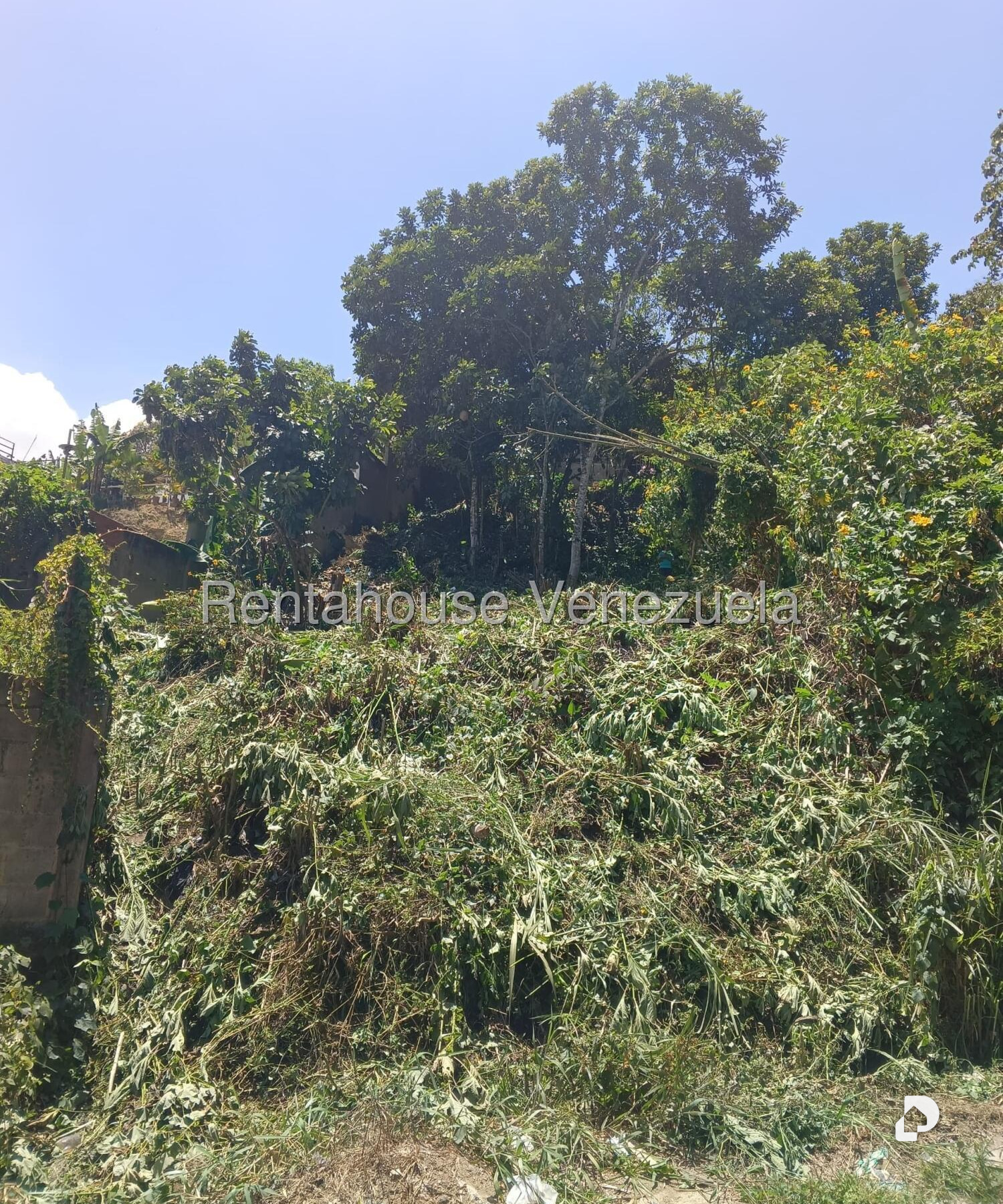 Terreno en Hoyo de la Puerta, Caracas – 14