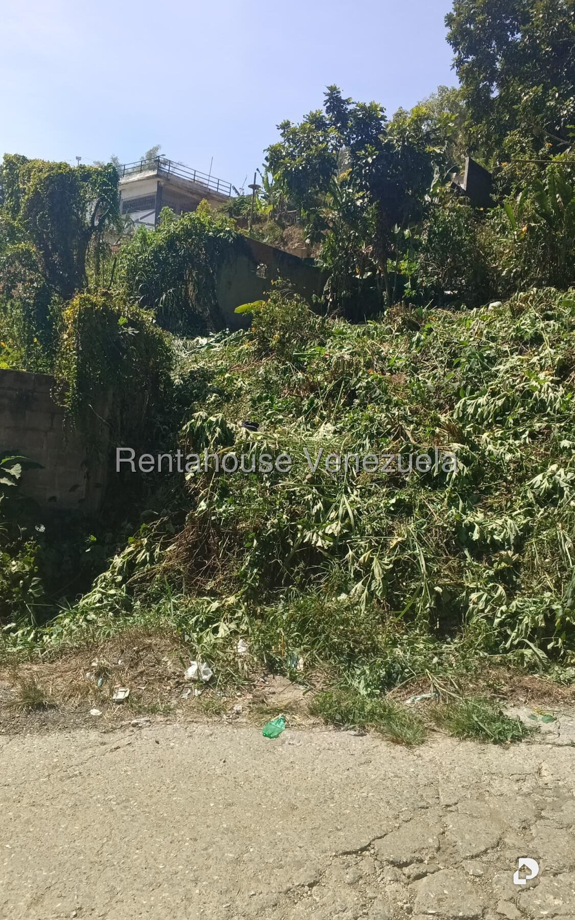 Terreno en Hoyo de la Puerta, Caracas – 16