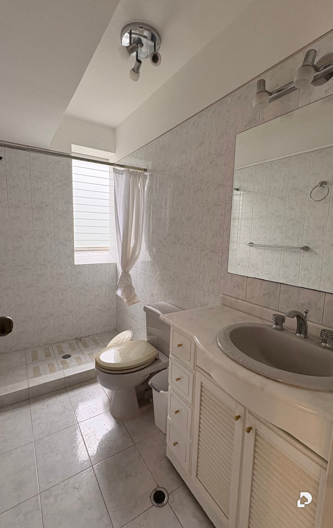 Apartamento en Las Esmeraldas, Caracas – 15