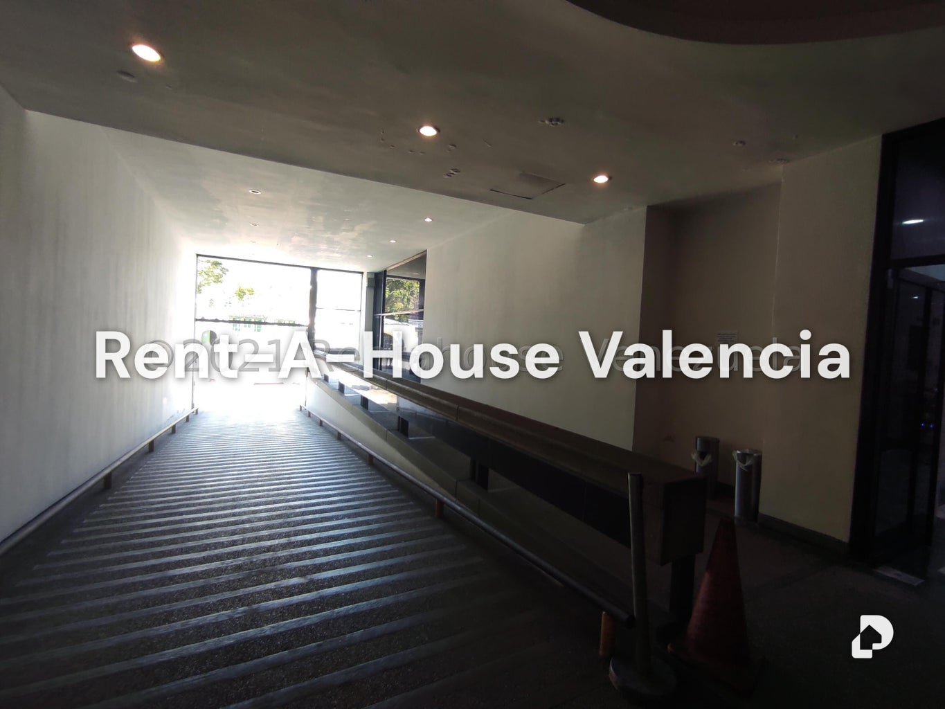 Oficina en El Recreo, Valencia – 23