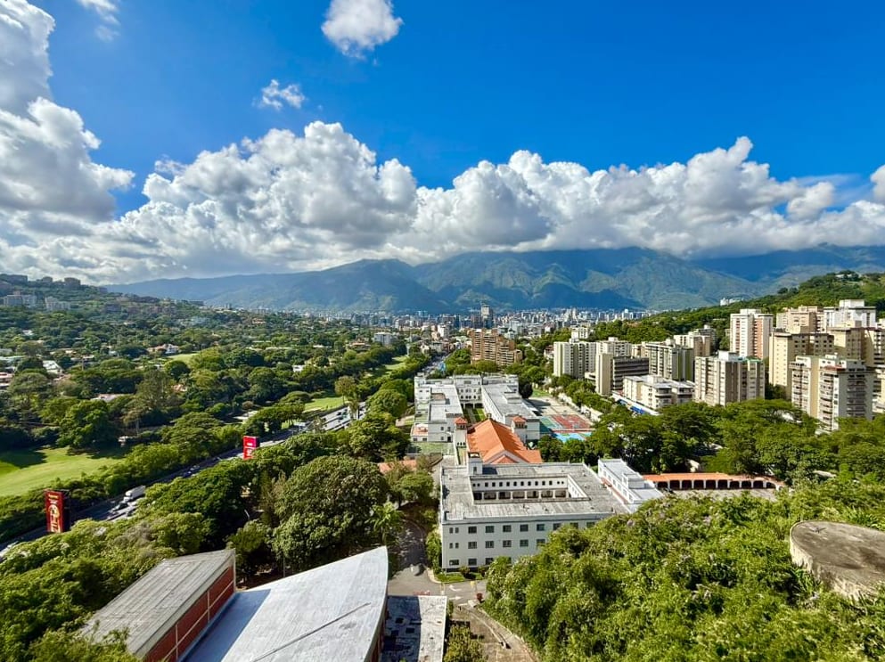 Apartamento en Santa Rosa de Lima, Caracas - 1