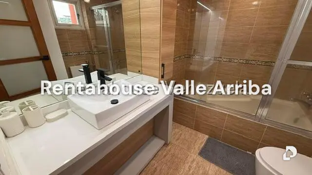 Apartamento en El Rosal, Caracas – 12