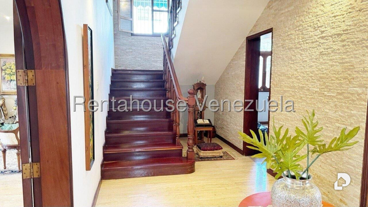 Casa en Lomas de La Lagunita, Caracas – 8