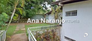 Casa en Alto Hatillo, Caracas – 30