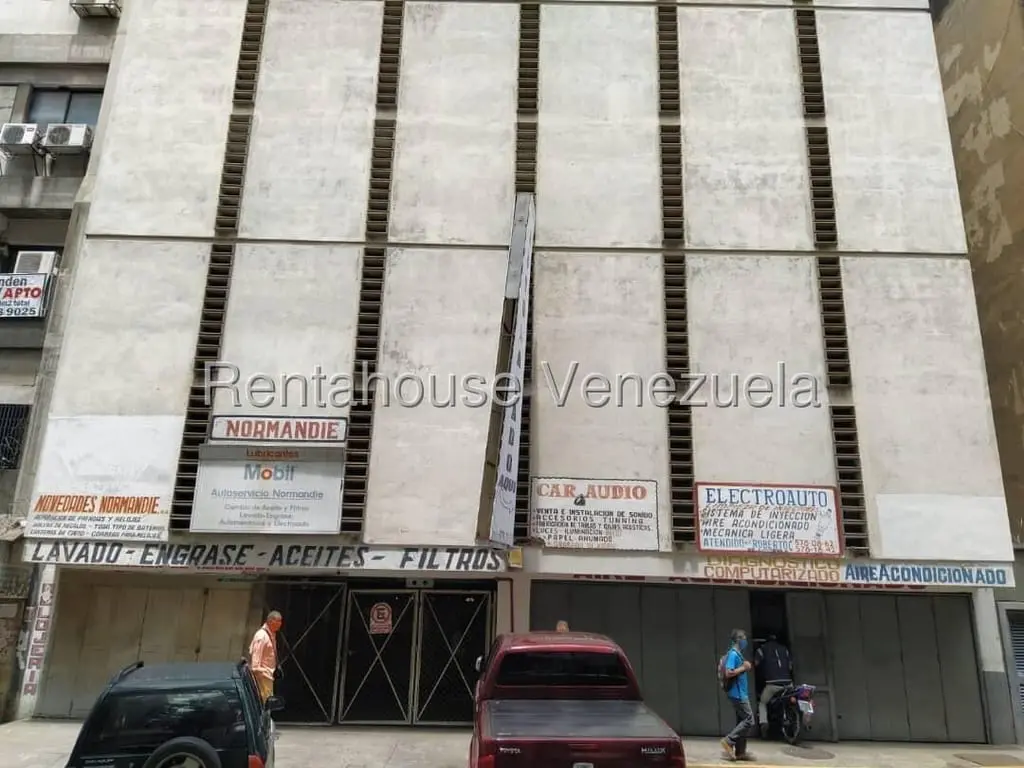 Edificio en San Bernardino, Caracas - 1