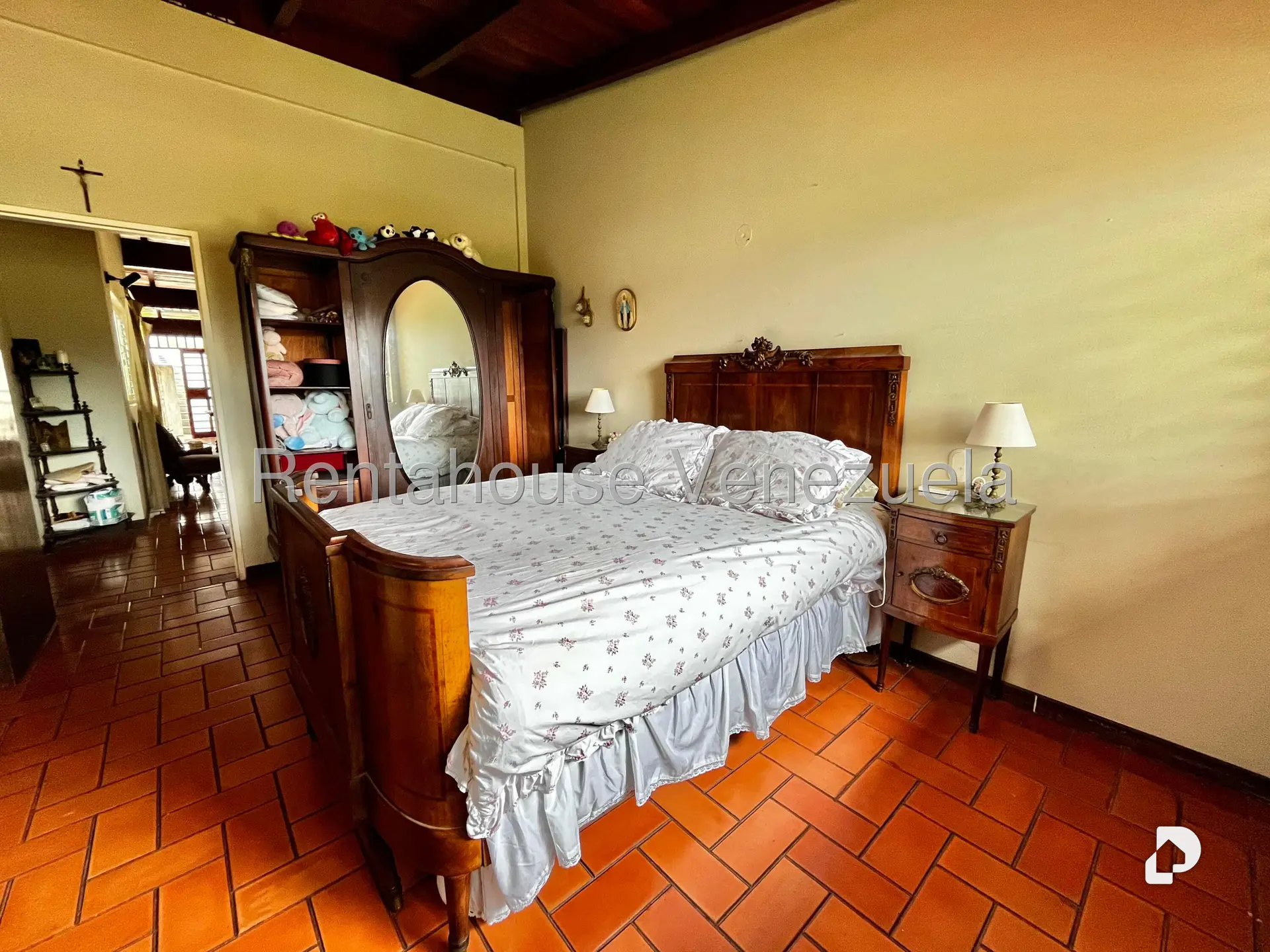 House in Prados del Este, Caracas – 46