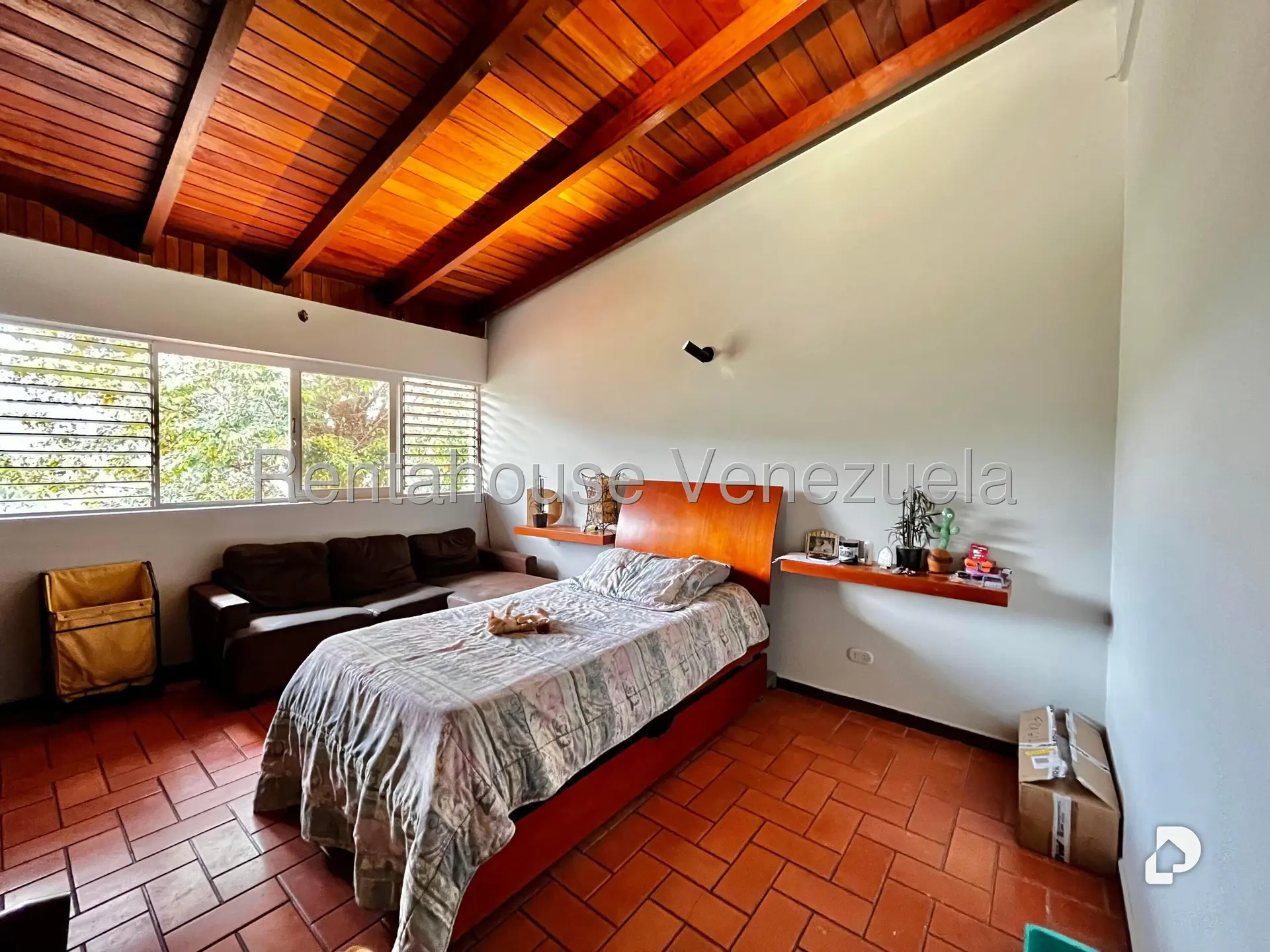 House in Prados del Este, Caracas – 40