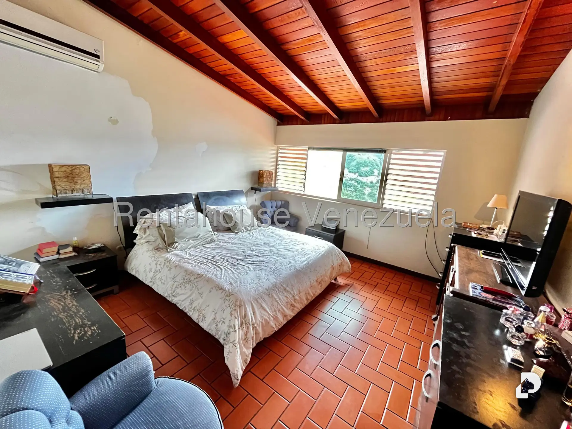 House in Prados del Este, Caracas – 50