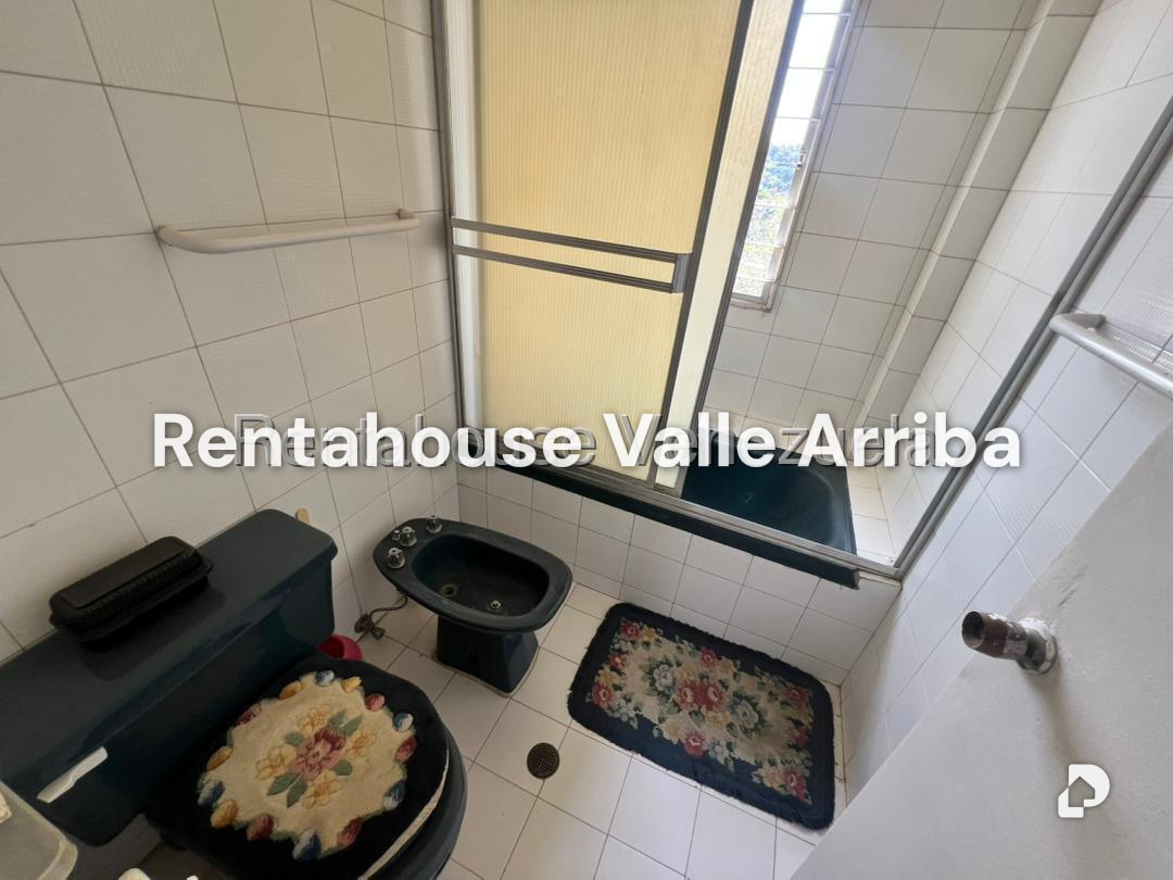 Apartamento en Colinas de Valle Arriba, Caracas – 16