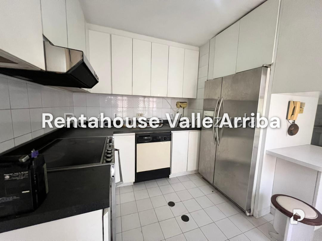 Apartamento en Colinas de Valle Arriba, Caracas – 18