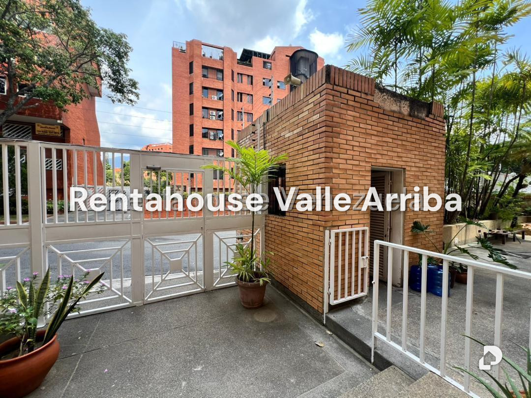 Apartamento en Colinas de Valle Arriba, Caracas – 2