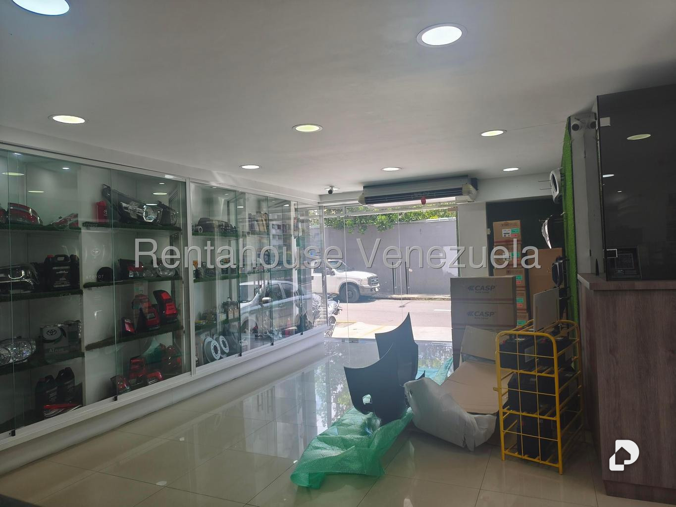 Local comercial en El Bosque, Caracas – 11