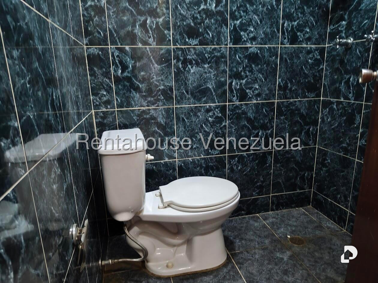 House in La California Sur, Caracas – 13