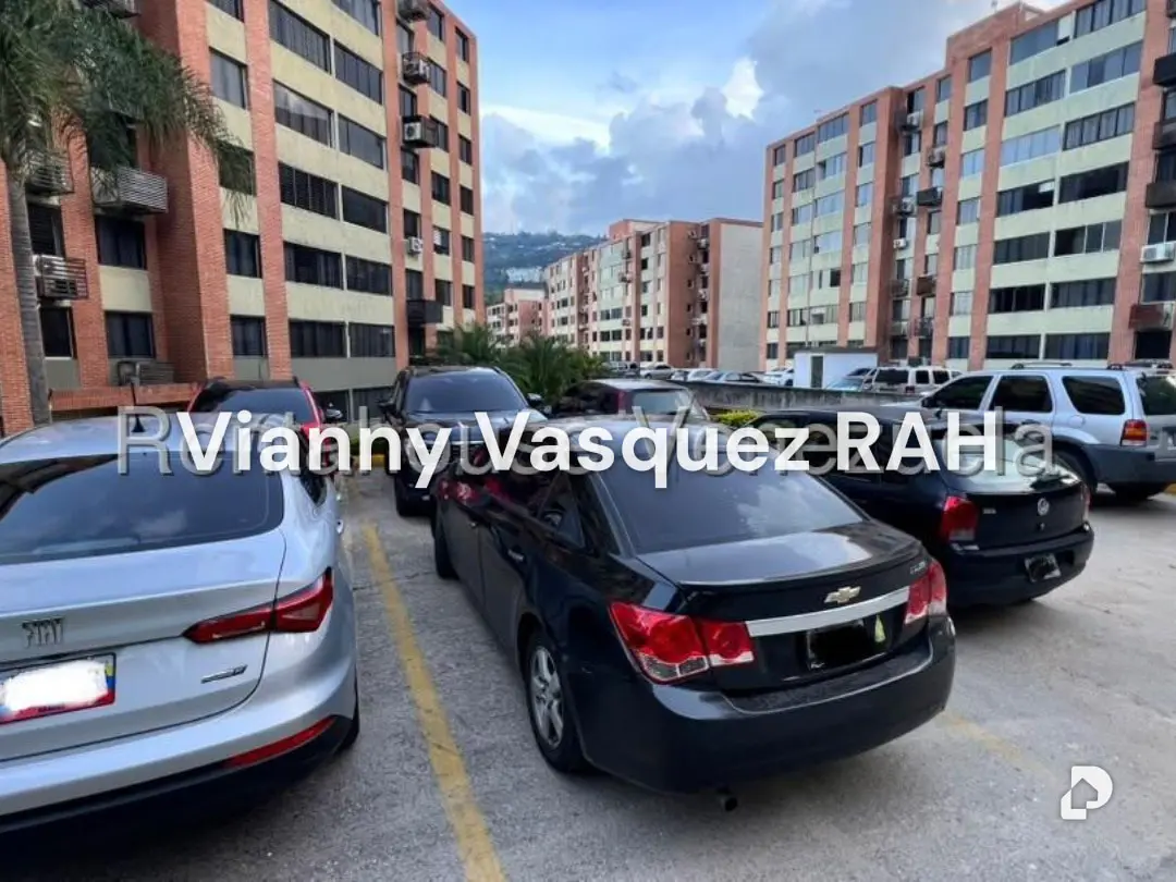 Apartamento en Los Naranjos Humboldt, Caracas – 16