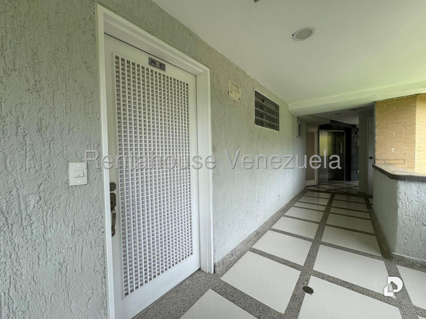 Apartment in La Lagunita Country Club, Caracas – 30