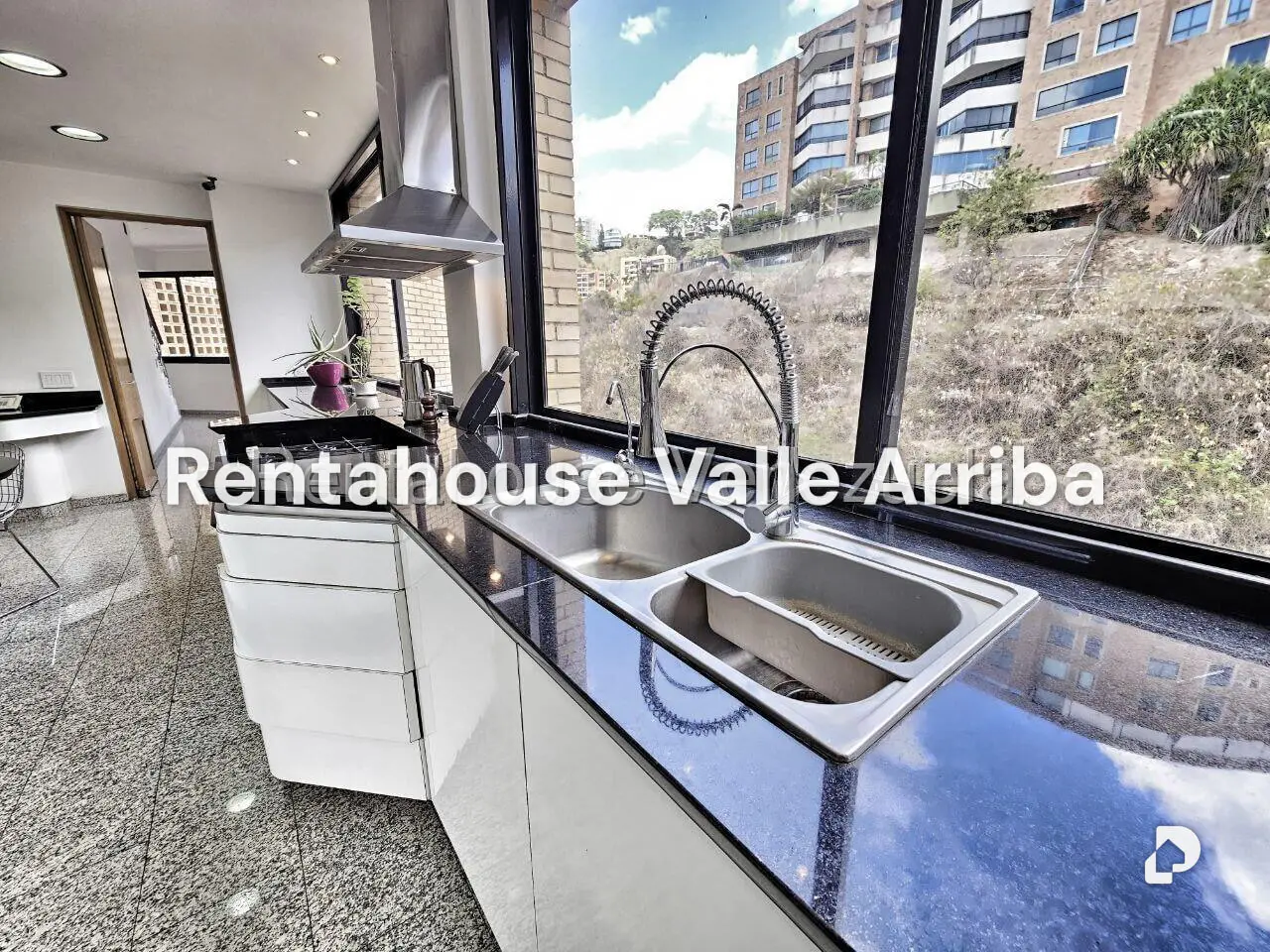 Apartamento en Colinas de Valle Arriba, Caracas – 28