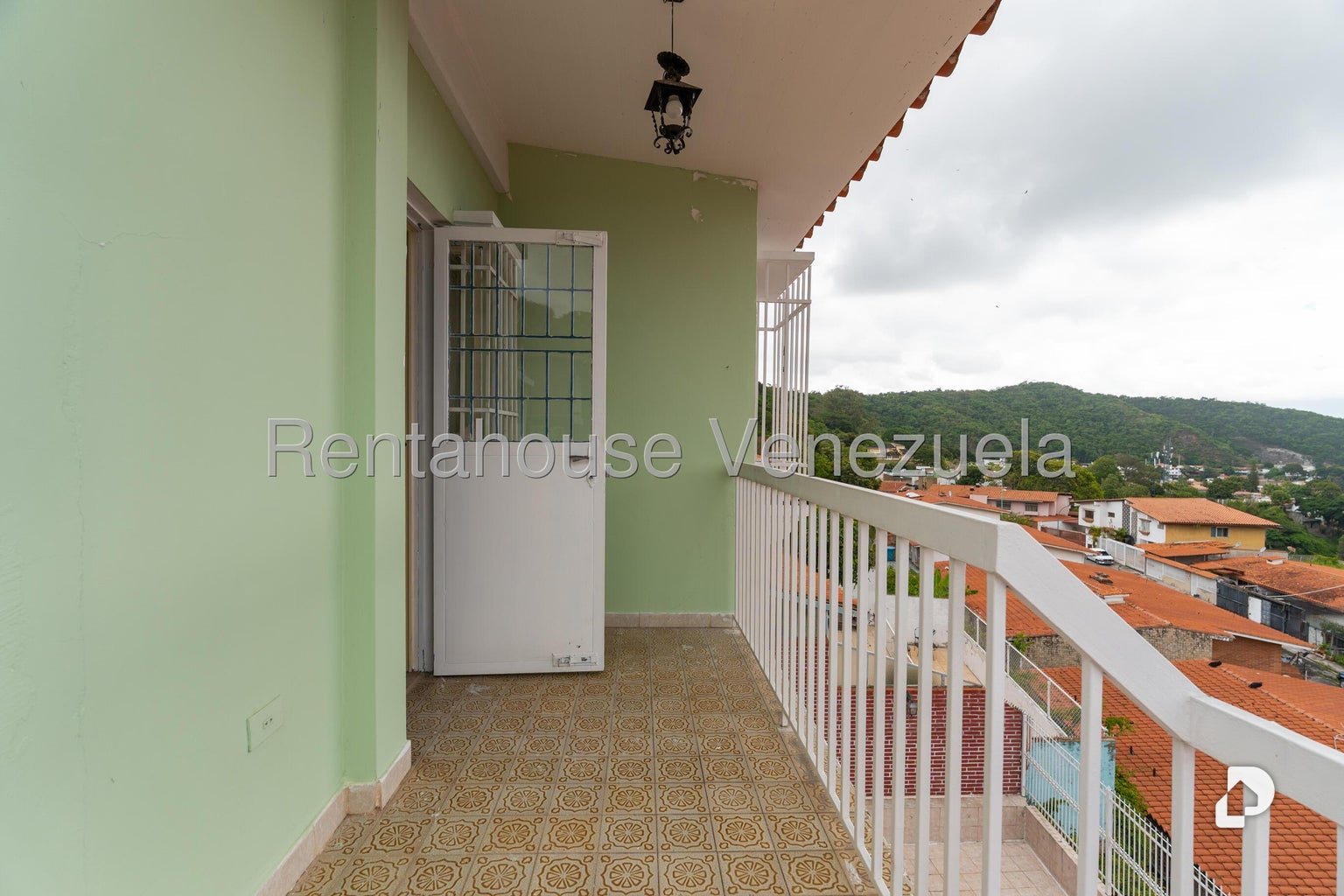 Casa en Alto Prado, Caracas – 18