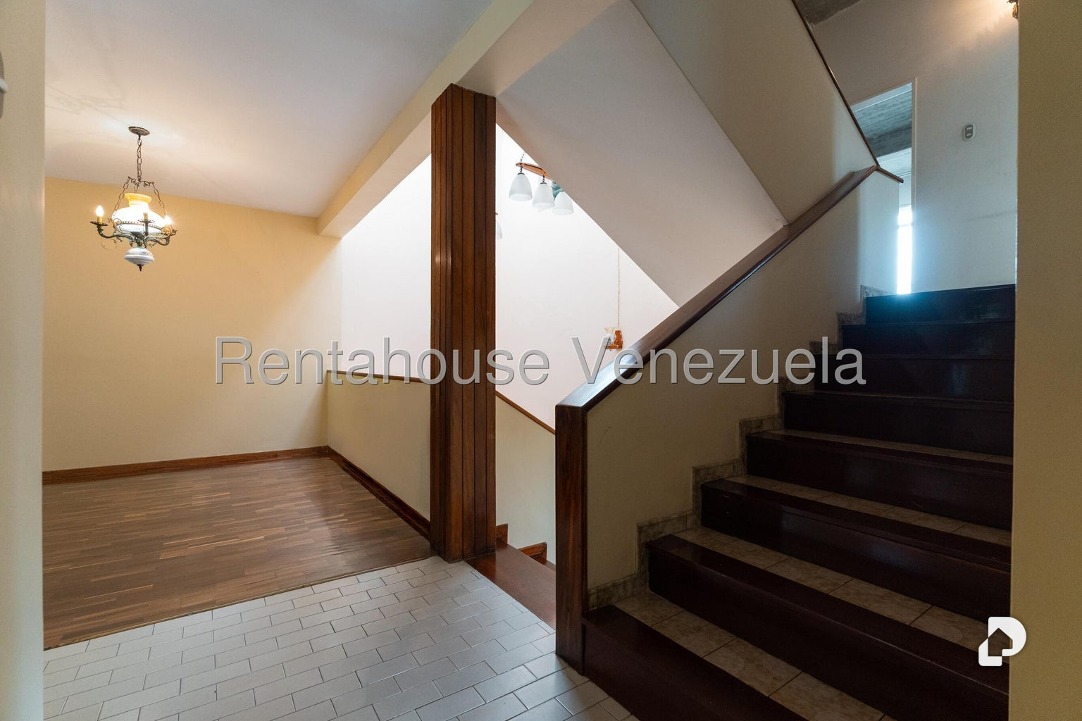 Casa en Alto Prado, Caracas – 16