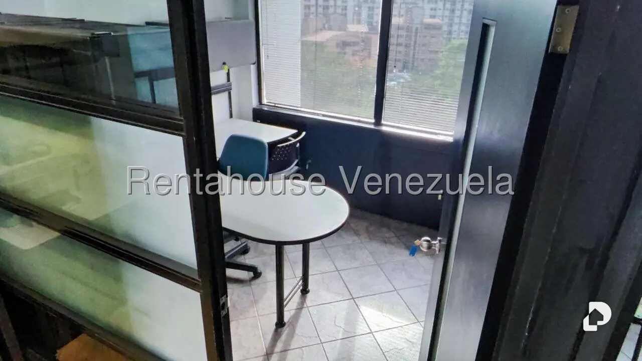 Office in Los Samanes, Caracas – 5