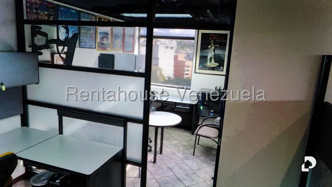 Office in Los Samanes, Caracas – 12