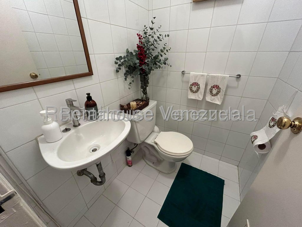 Apartamento en Las Mesetas de Santa Rosa de Lima, Caracas