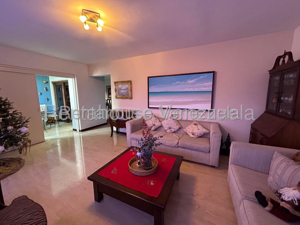 Apartamento en Las Mesetas de Santa Rosa de Lima, Caracas