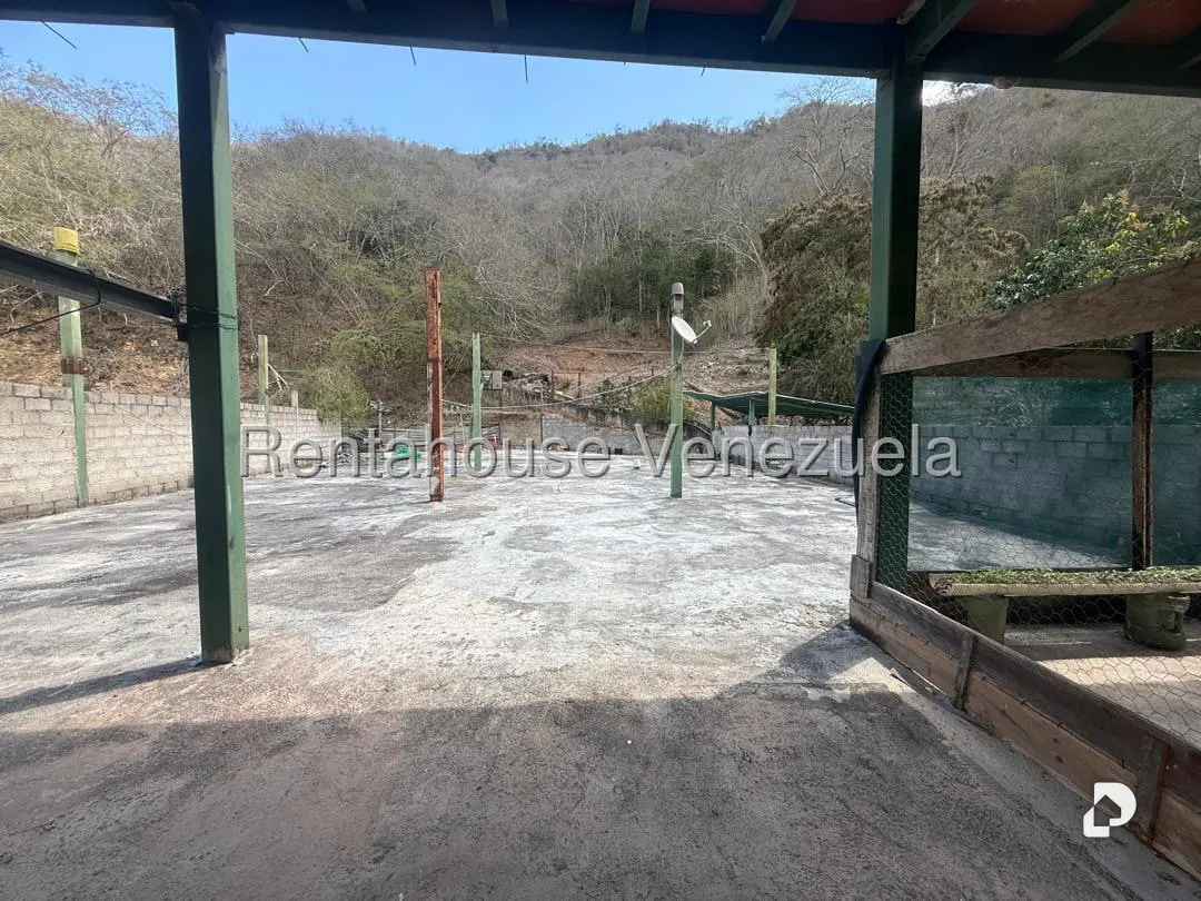 Warehouse in Mampote, Guarenas – 6