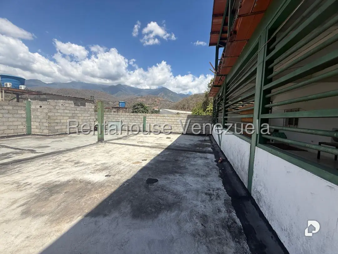 Warehouse in Mampote, Guarenas – 25