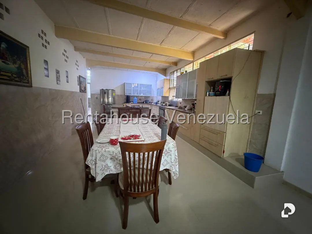 Warehouse in Mampote, Guarenas – 18